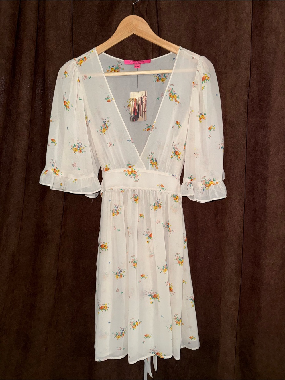 Betsey Johnson White Floral V-Neck Midi Dress with Puff Sleeves
